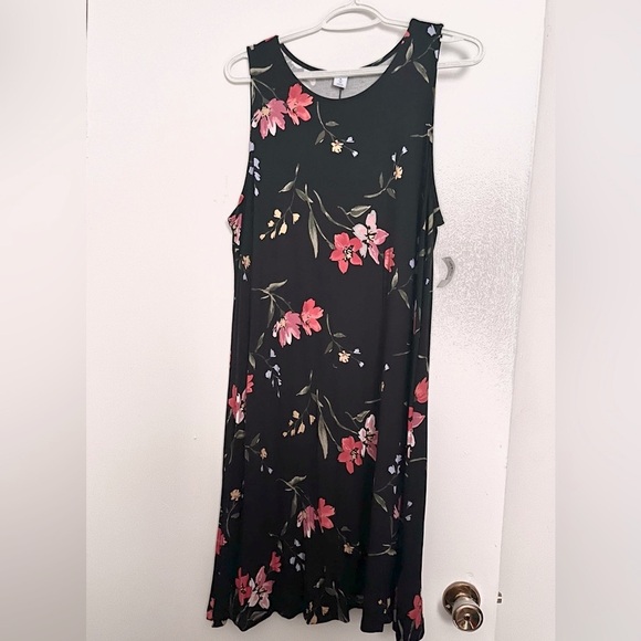 Old Navy Dresses & Skirts - Black Floral Dress Size XL